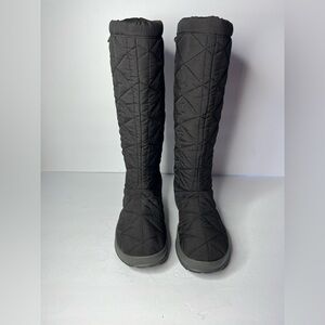 BOGG Women's Quilted Black Winter Boots